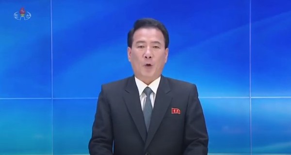 17일 조선중앙TV가 개성 남북공동연락사무소 폭파 소식을 전하고 있다. 사진=조선중앙TV