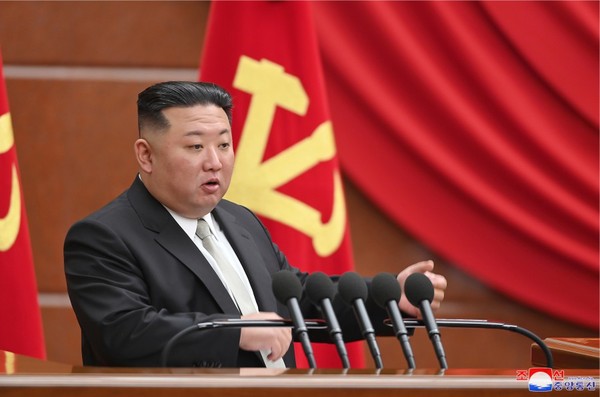 김정은 북한 국무위원장의 올해 상반기 공개활동은 30회로 3년새 가장 적은 것으로 나타났다. 사진=시사주간 DB