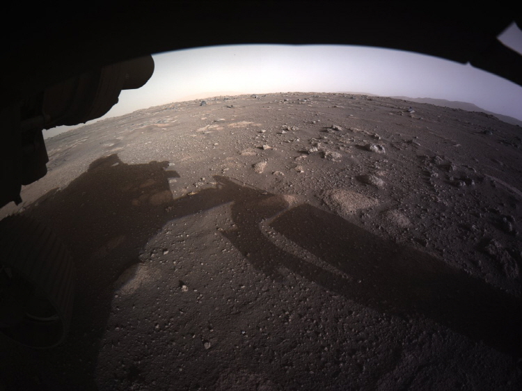 퍼시비어런스가 보낸 화성 사진. 사진=AP/뉴시스