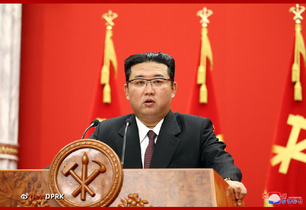 김정은 총비서가 당 창건 76주년 기념연설을 하고 있다. 사진=NEW DPRK