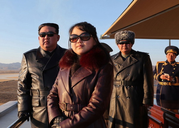 북한은 '조선의 샛별 여장군' 김주애를 앞세워 '북한식 입헌군주제'를 지향할 것으로 분석된다. 사진=시사주간 DB